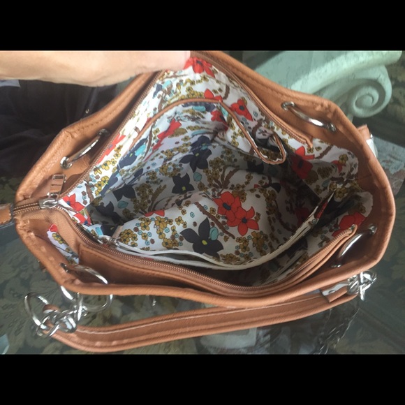 Chevron print handbag - Picture 5 of 5